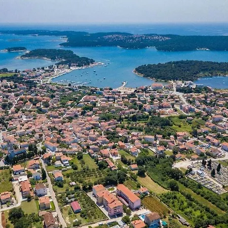 Nika 900m Villa
